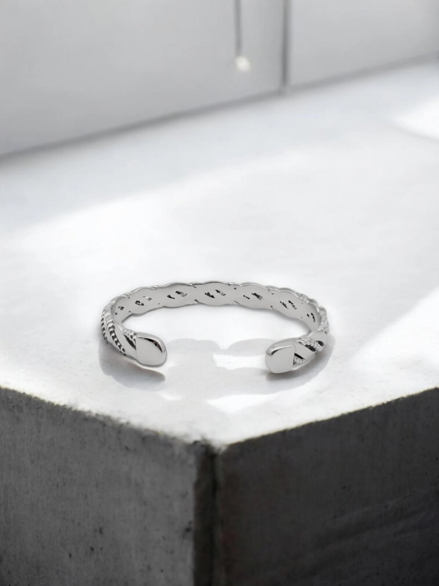 Silber Herren Edelstahl Armreif – verstellbar und minimalistisch